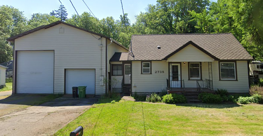 2735 Columbia Blvd